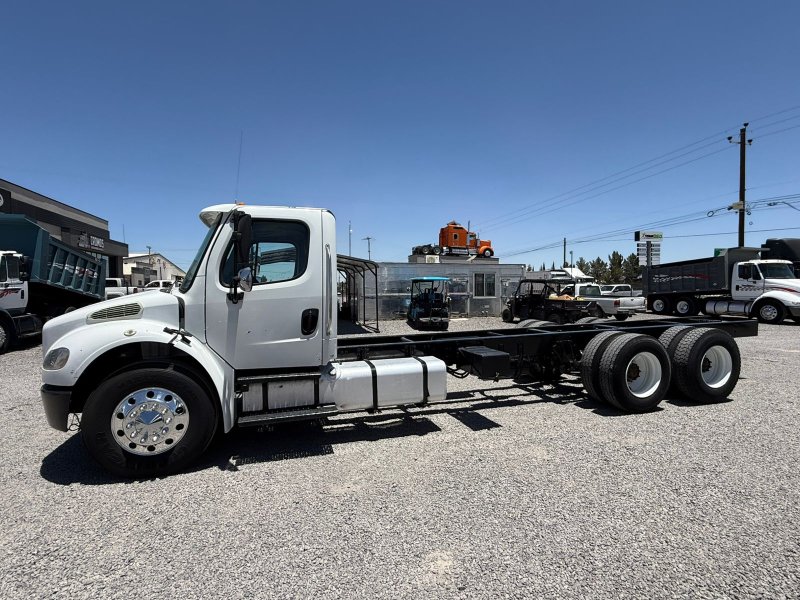 Camion chasis largo